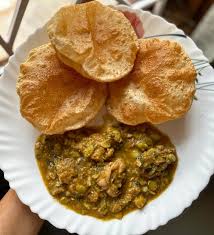 Poori with Chicken Curry